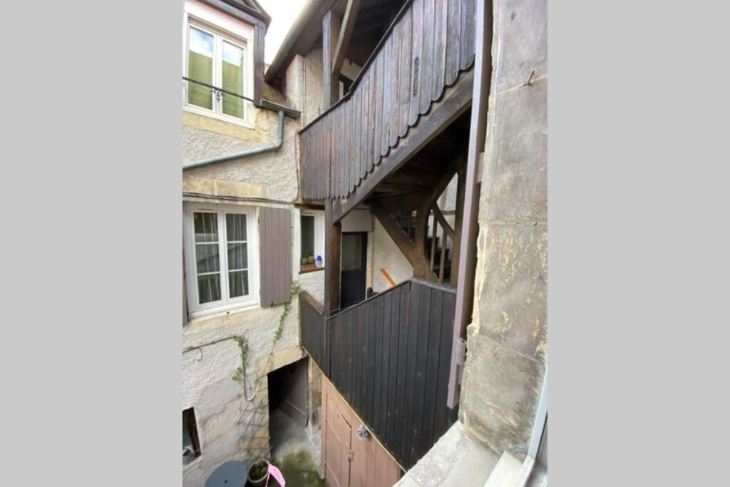 Apartament Le Puits Du Bourg Nevers Zewnętrze zdjęcie