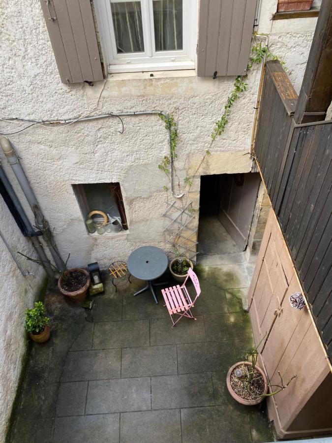 Apartament Le Puits Du Bourg Nevers Zewnętrze zdjęcie